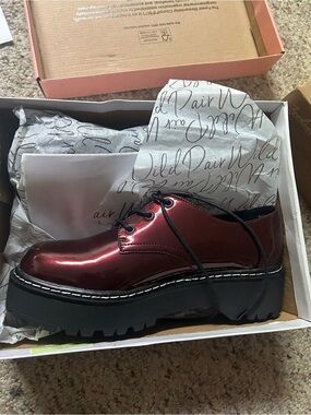 Wild Pair Metallic Burgundy Lace-Up Platform Oxford